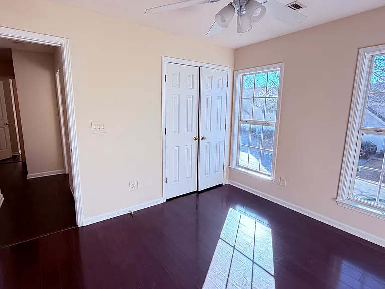 908 Wendlebury Ct — Photo 38