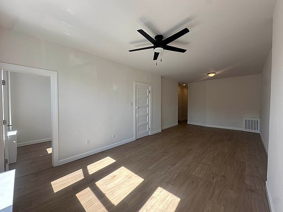 4th image of 1281 Prospect Ave #2