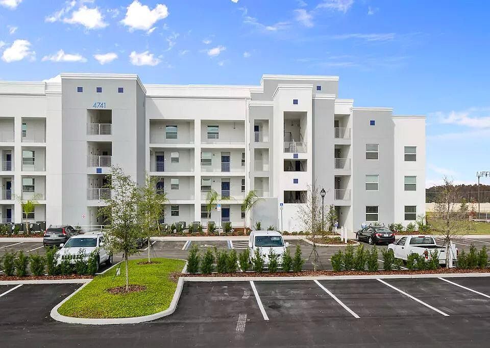 1st image of 4751 Clock Tower Dr #306