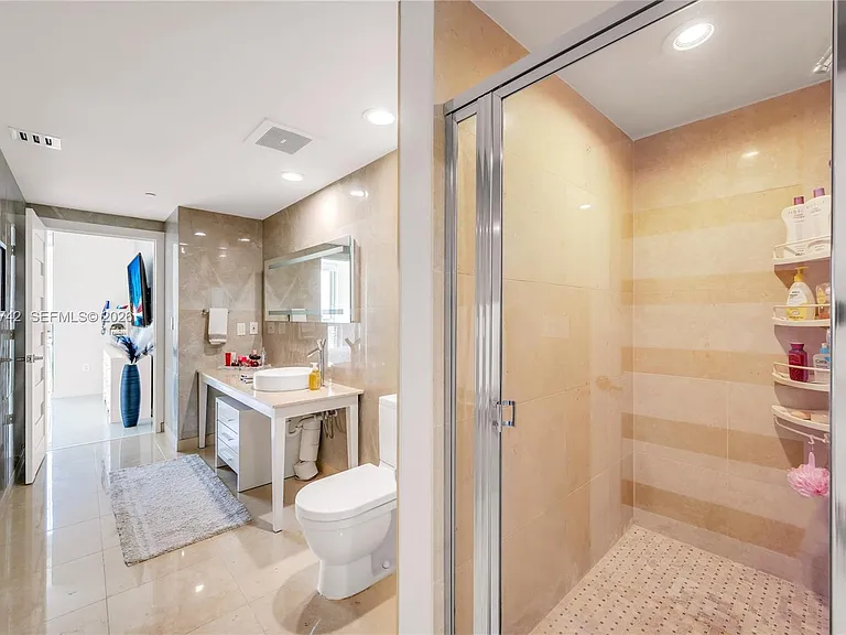 495 Brickell Ave #3702 — Photo 27