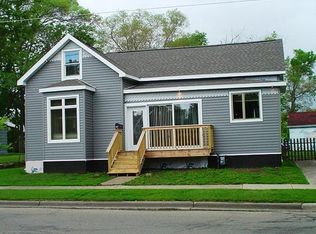 1117 State St, Marinette, WI 54143