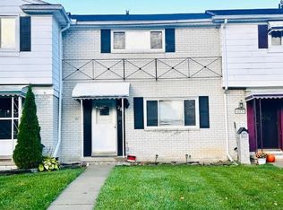 281 Carlson Dr, Mount Clemens, MI 48043