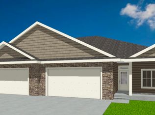 5310 Overlook Ln, Sioux City, IA 51106