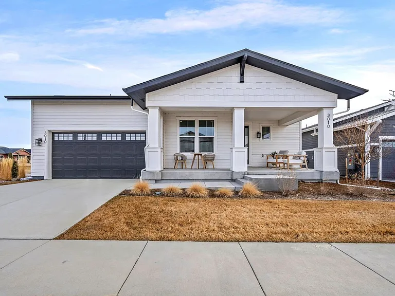3010 Helmsman St — Photo 1