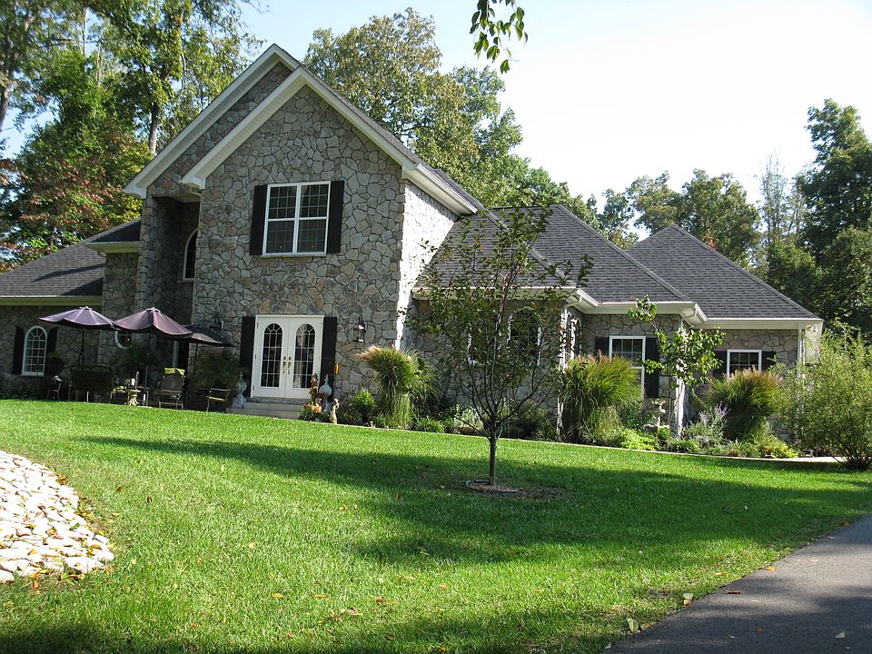 french country style home