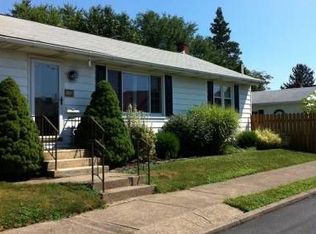 1105 Nicholas St, Bethlehem, PA 18017