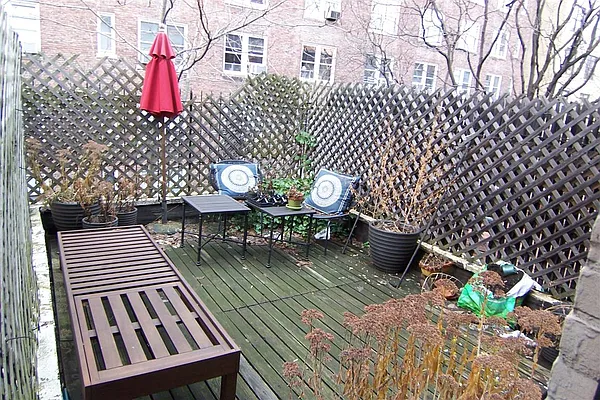 Rented by Susan Finkel, LREB | media 4