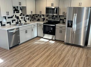 201 Paquin St E #4, Waterville, MN 56096