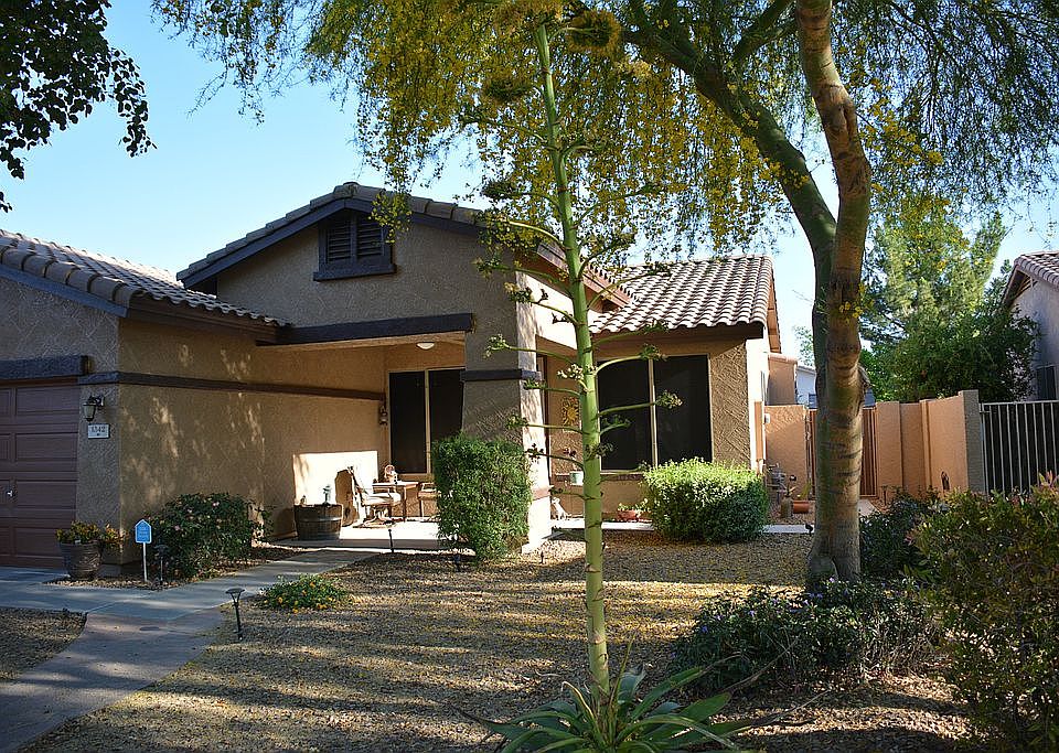 2nd image of 1342 E Elgin Pl