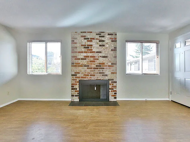 3553 SE Yamhill St — Photo 6