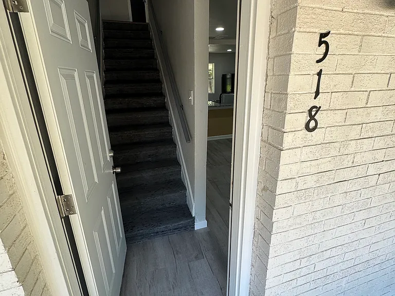 514 N Ash Ave #518 — Photo 7