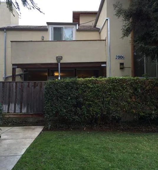 2006 Klamath Ave #7 — Photo 1