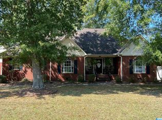 112 Cove Creek Rd, Rainbow City, AL 35906