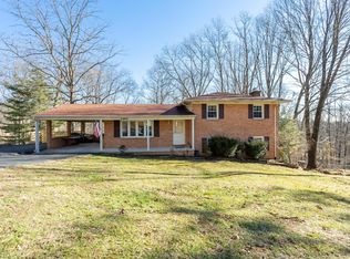 2209 Sourwood St, Roanoke, VA