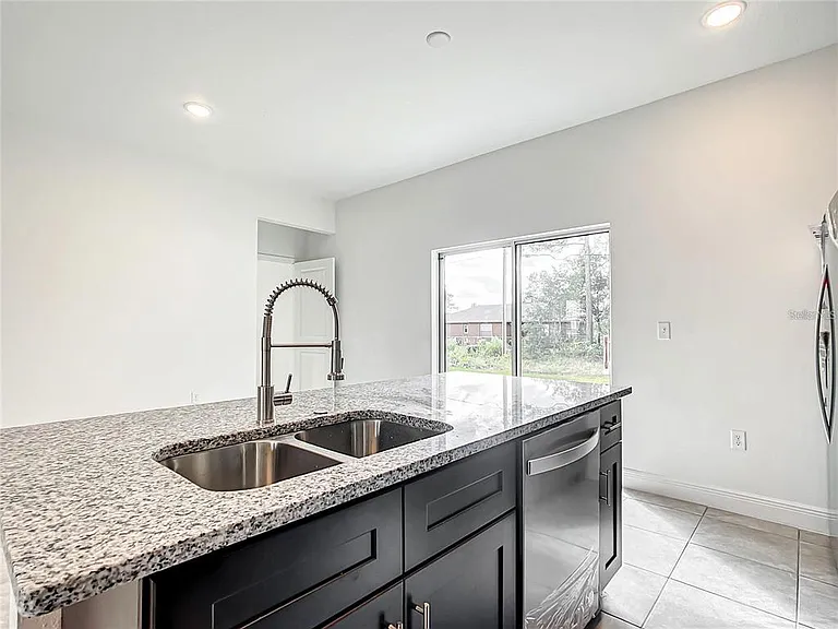 406 Marion Oaks Trl — Photo 22