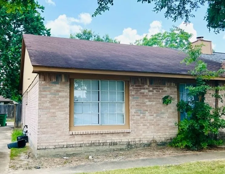 19502 Woodglen Dr — Photo 8