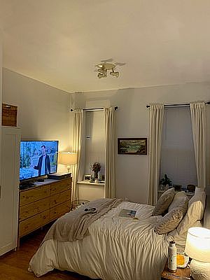2nd image of 122 Orchard St #4A