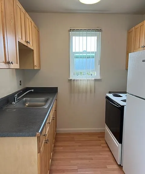 647 E 17th St #236 — Photo 1