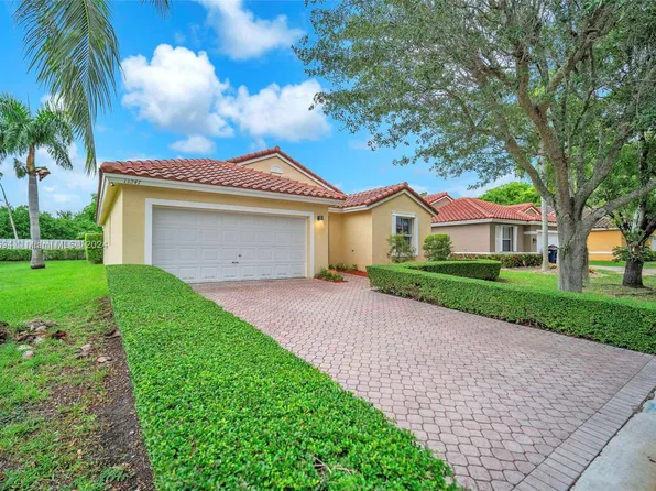 13247 SW 144th Ter, Miami, FL 33186