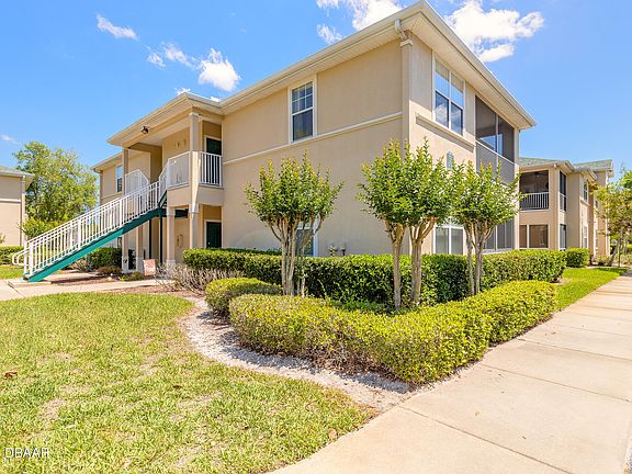2nd image of 830 Airport Rd APT 209
