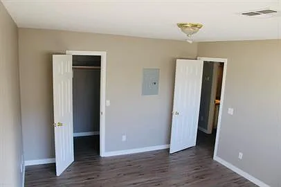 4429 N 53rd Ln #3 — Photo 5