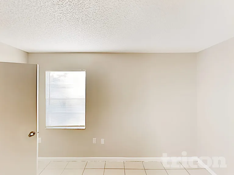 4128 Sunny Land Dr — Photo 6