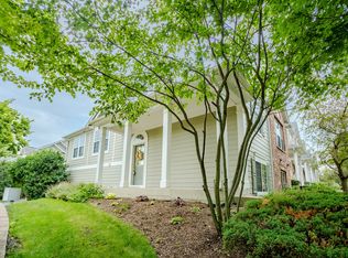 2511 Emily Ln, Elgin, IL 60124