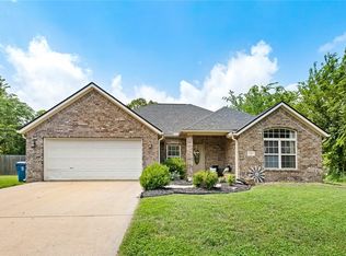 8 Rosenheath Ln, Bella Vista, AR 72715