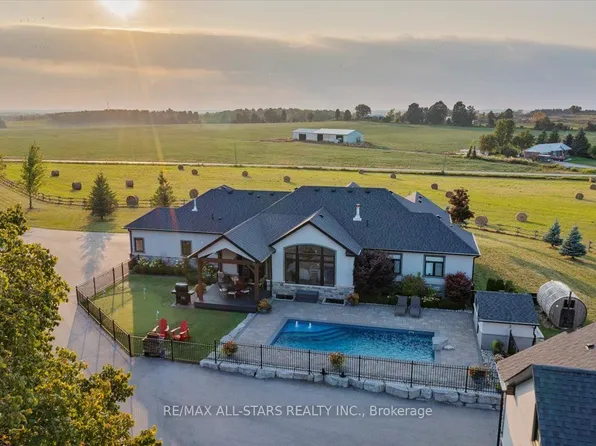 247 Ravencrest Rd, Georgina, ON L0E 1R0