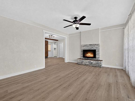 5th image of 430 BASSWOOD DR