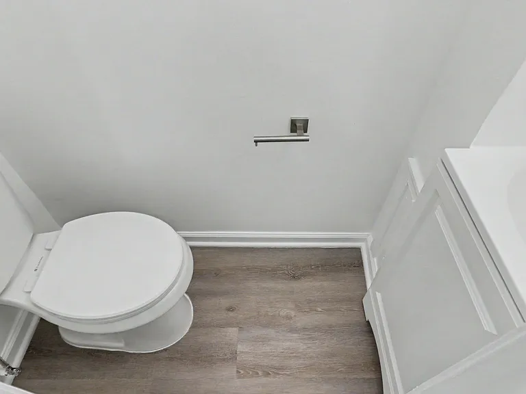 1028 Kenyon St NW — Photo 6