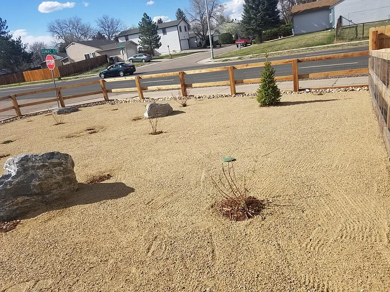 2058 Sumac St — Photo 42