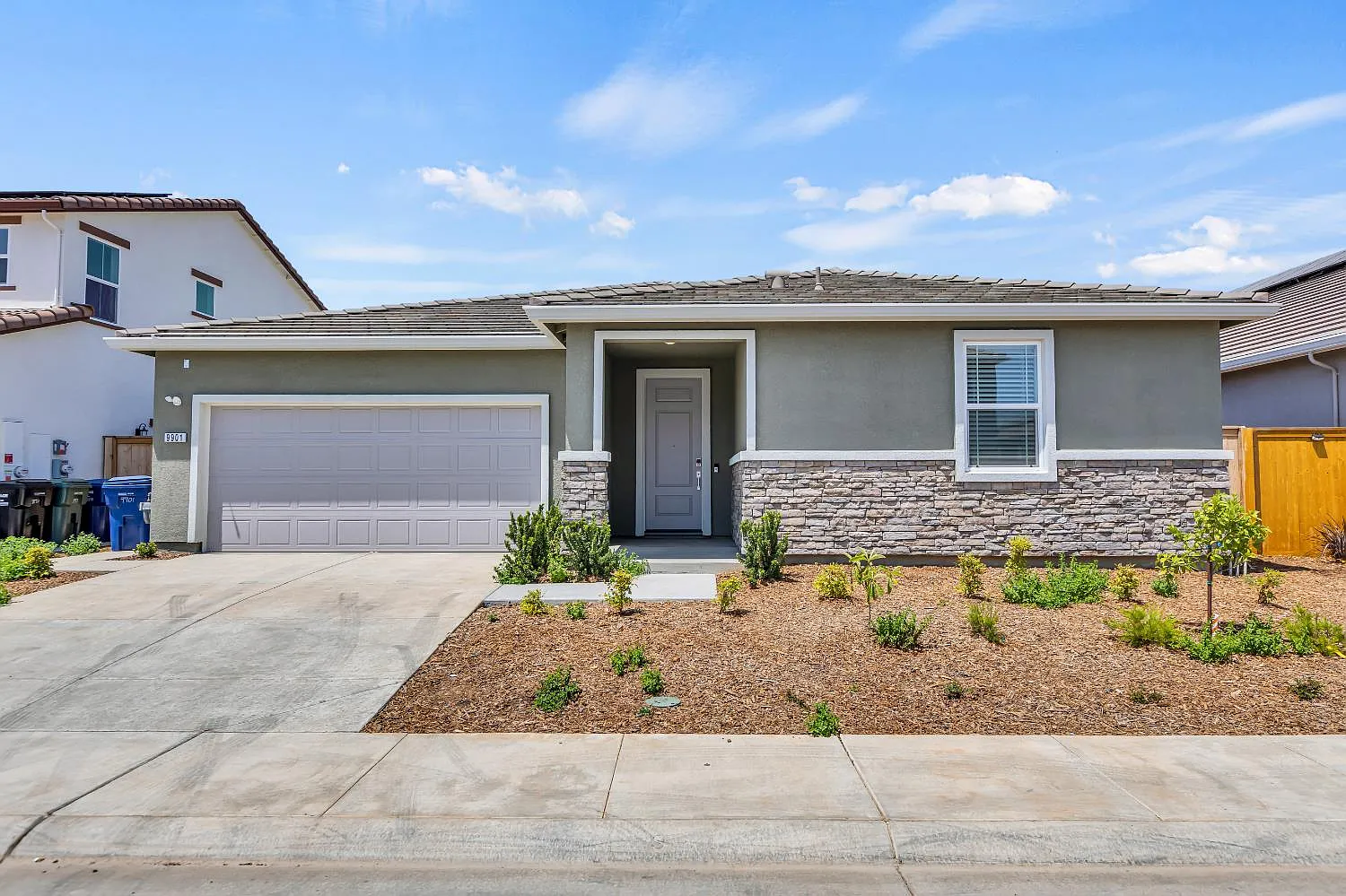 9901 Jeff Handy Dr photo 1