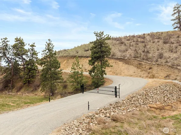 331 Rancho Perri Lane, Manson, WA 98831