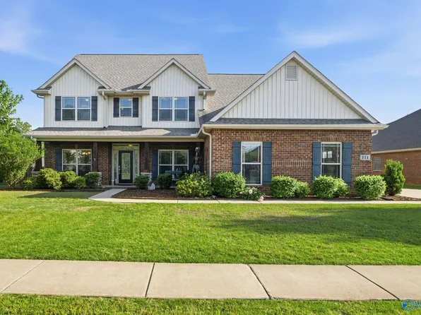 111 Maplebrook Dr, Madison, AL 35756