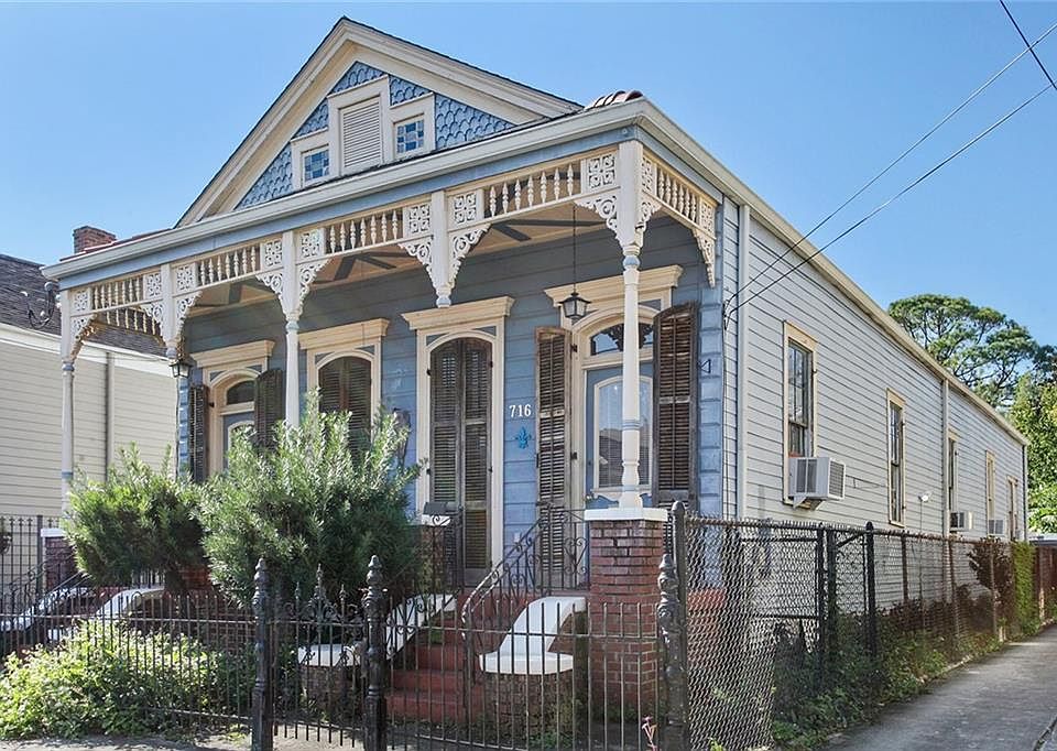 1st image of 716 Touro St