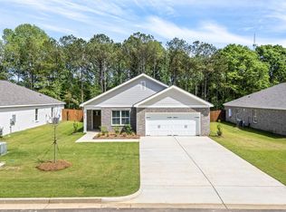 1177 Douglas St, Opelika, AL 36801