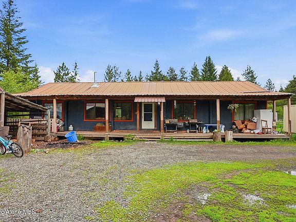 3rd image of 890 Pokey Creek Rd