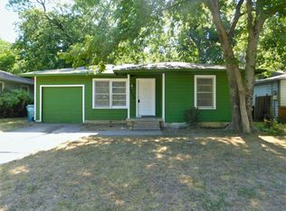 2212 Denison St, Denton, TX 76201