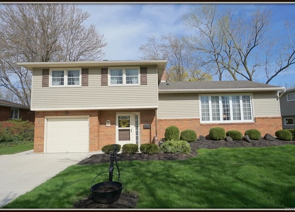 1st image of 131 Cindy Dr