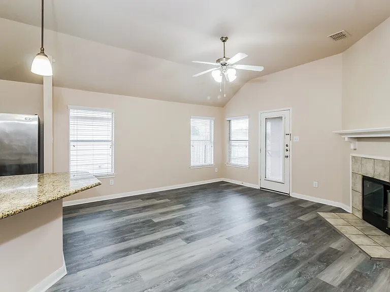 12153 Angel Food Ln — Photo 5