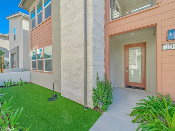 200 Zawn, Irvine, CA 92618
