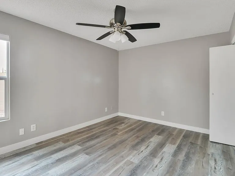 260 W 8th Ave #123 — Photo 26