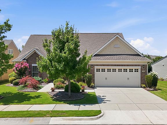 2nd image of 105 Manning Way