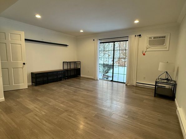 111 Aspetuck Vlg #111