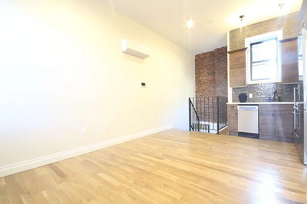 Rented by Rental Solutions Inc | media 16