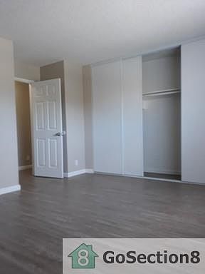 4th image of 322 W 9th St #5