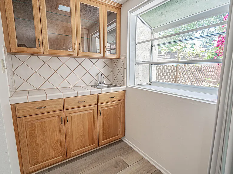 22210 James Alan Cir #8 — Photo 11