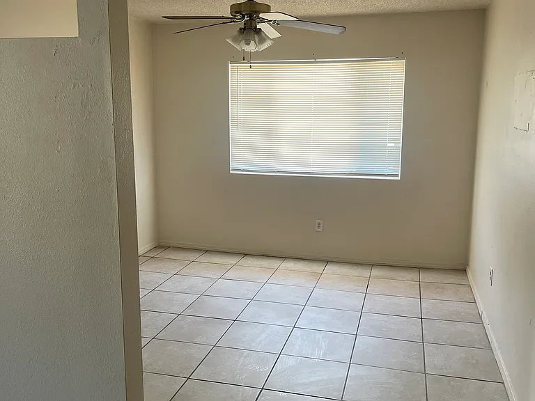 6202 W Flower St — Photo 5