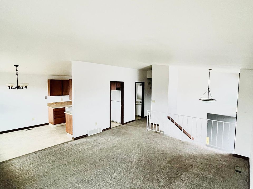 1st image of 1412 W Cora Ct
